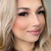 Laura, junge Frau von 20 Jahren Bild