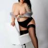 Angela, Blasexpertin und Naturbusen. Bild