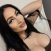 Amira, mit 80 E Busen. Bild
