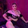 Mary, ein vollbusige und traumhaftes Girl. Bild