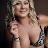 Laura, sucht privat und diskret Treffen - Sexangebot sie-sucht