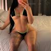 Kim, bildhübsche Frau von 22 Jahren. Bild