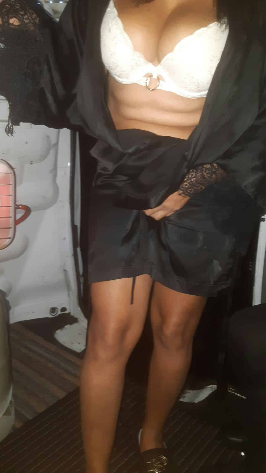 Kasandra besuchbar im Van für Sextreffen Angebote sie-sucht Kasandra besuchbar im Van für Sextreffen Angebote sie-sucht